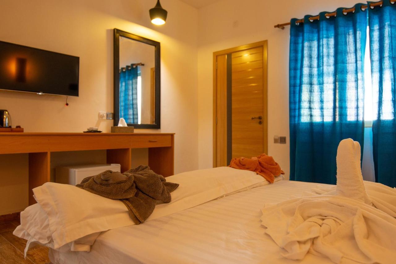 Trip Villa Ukulhas Island Exterior photo